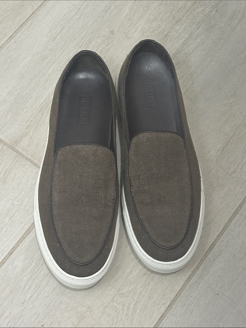 Musika Men’s Brown Slip-On Sneakers Size 44 Textured Fabric Luxury Casual Shoes